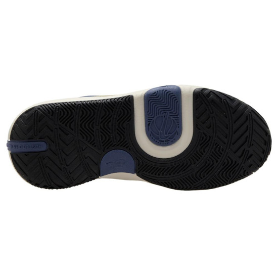Nike Team Hustle D 11